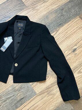 NWT Truth by Republic Cropped Black Blazer w/Embellishments Womens Size 6 $118